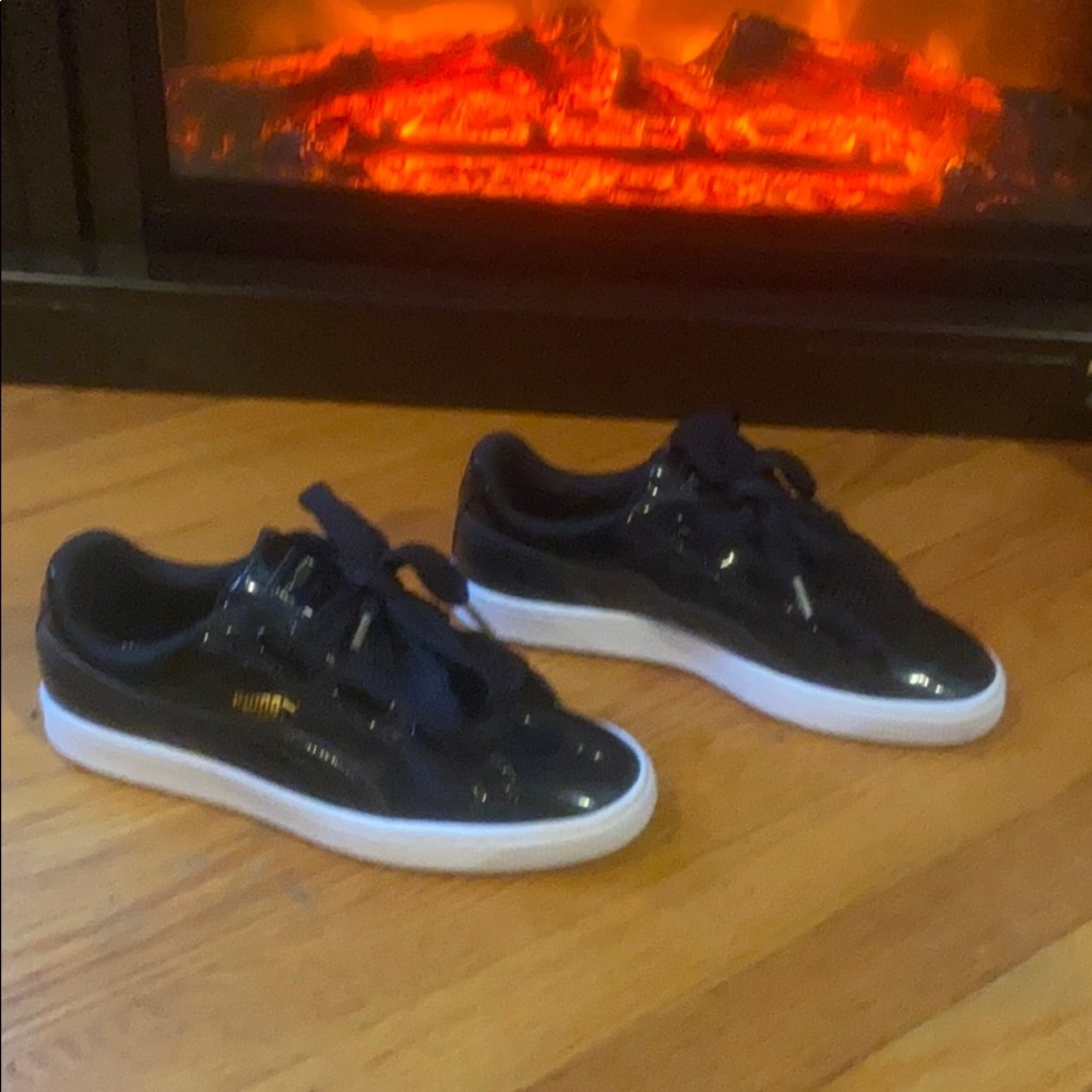 Black Puma Sneakers